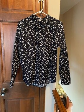 Ladies LLBean long sleeve blouse